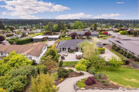 1908 122nd Avenue SE Bellevue WA 98005