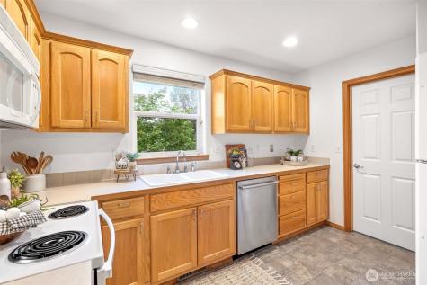 500 N Laventure Road Mount Vernon WA 98273