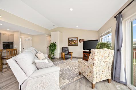 121 Pryor Drive Pateros WA 98846