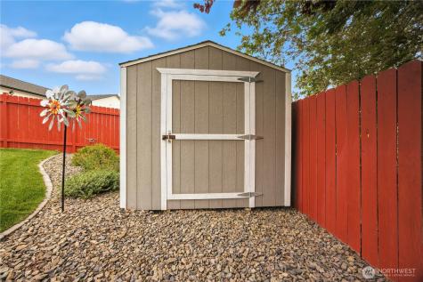 121 Pryor Drive Pateros WA 98846