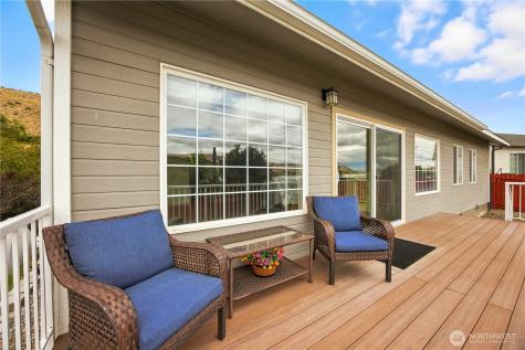 121 Pryor Drive Pateros WA 98846