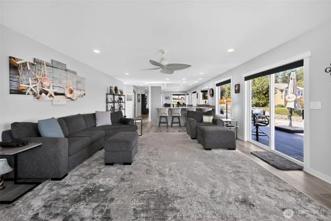 3812 Emory Trail Oak Harbor WA 98277