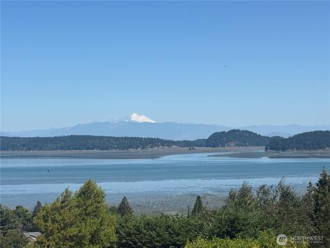 3812 Emory Trail Oak Harbor WA 98277