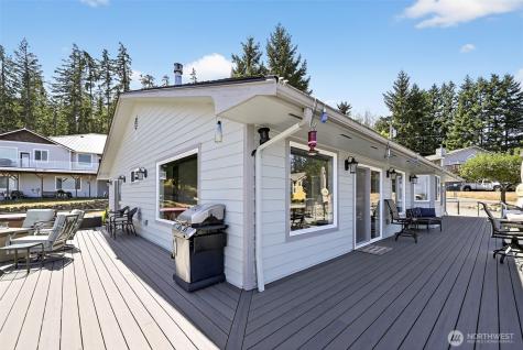 3812 Emory Trail Oak Harbor WA 98277