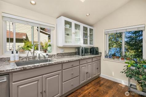 13731 42nd Place NE Seattle WA 98125