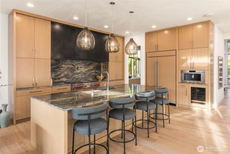 721 2nd Street S Kirkland WA 98033