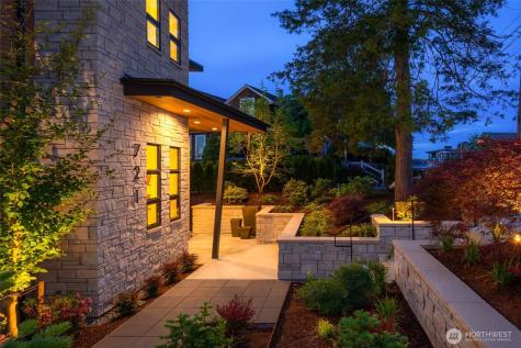 721 2nd Street S Kirkland WA 98033