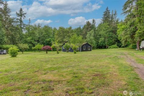 2748 El Camano Street Camano Island WA 98282