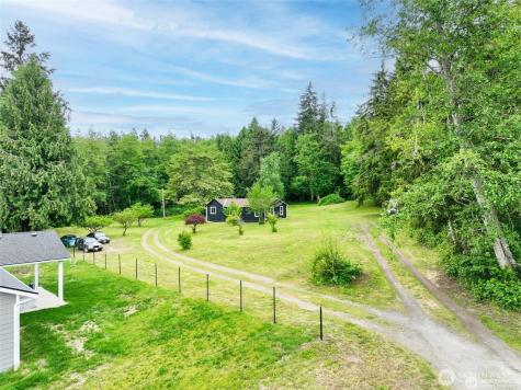 2748 El Camano Street Camano Island WA 98282