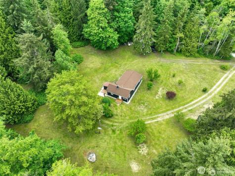 2748 El Camano Street Camano Island WA 98282