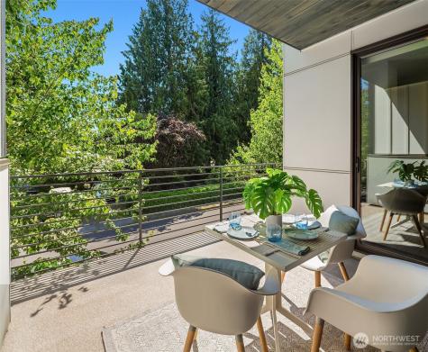 9604 Main Street Bothell WA 98011