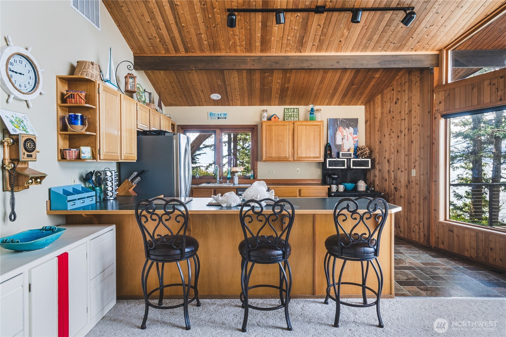 7616 Cypress Way Anacortes WA 98221