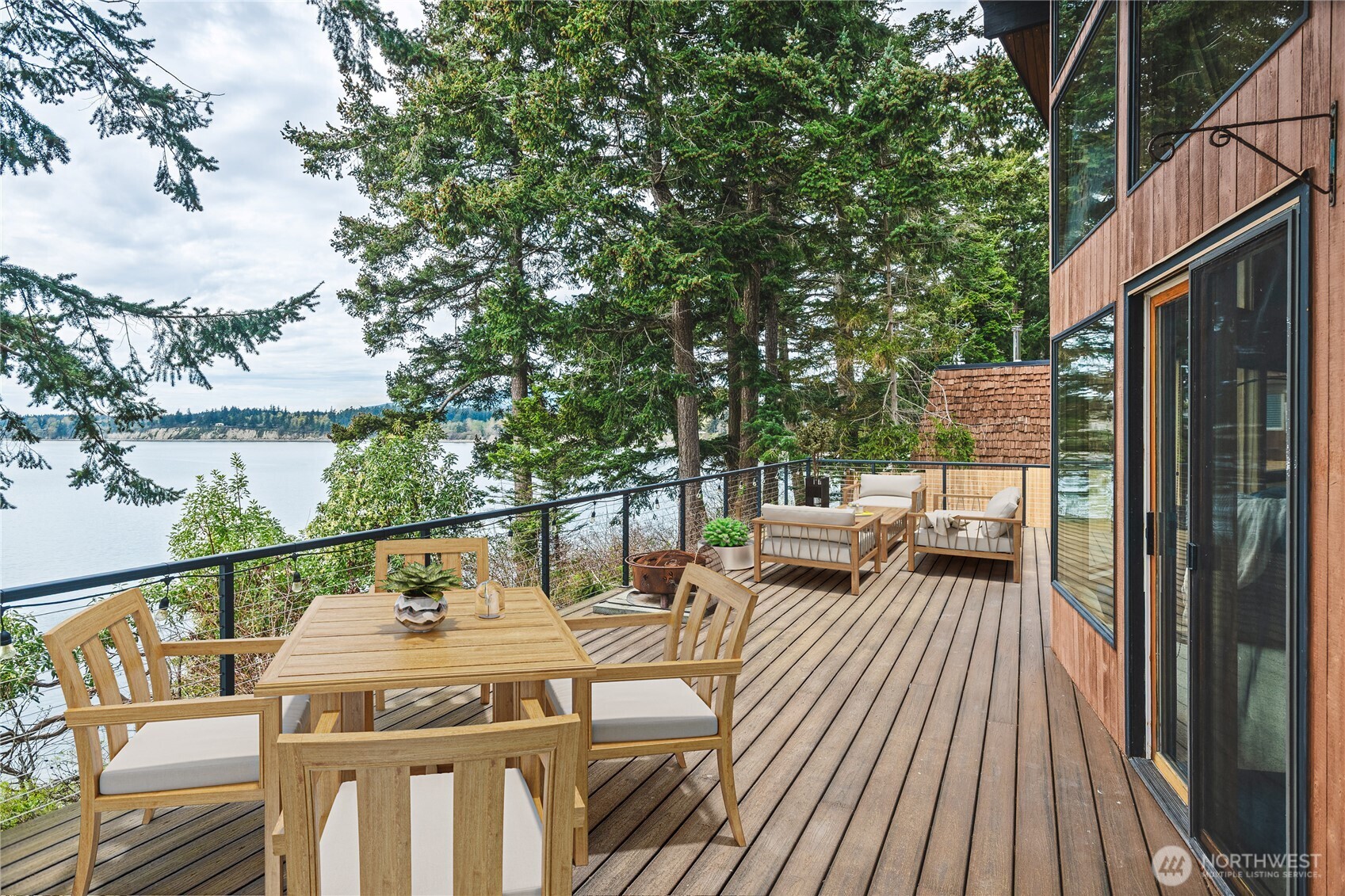 7616 Cypress Way Anacortes WA 98221