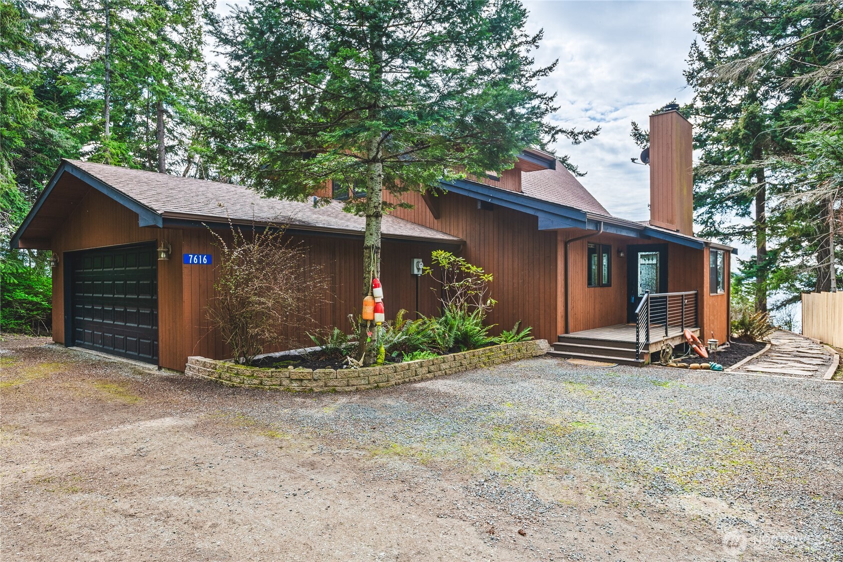 7616 Cypress Way Anacortes WA 98221