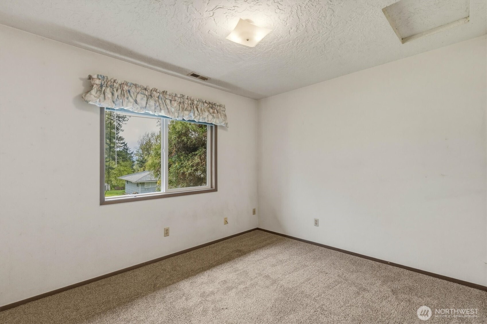 106 Lowrane Drive Kelso WA 98626