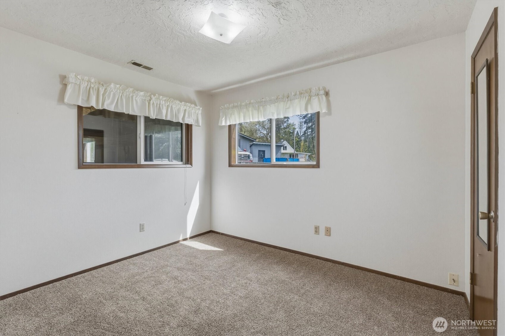 106 Lowrane Drive Kelso WA 98626