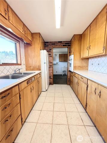 201 E Dewberry Omak WA 98841