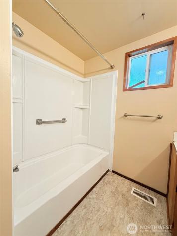 201 E Dewberry Omak WA 98841