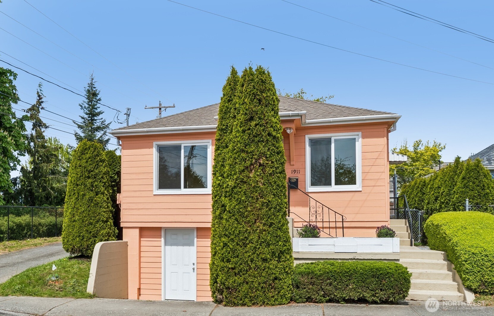 1911 13th Street Everett WA 98201