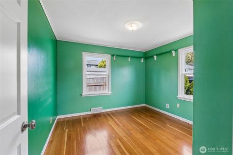 1911 13th Street Everett WA 98201