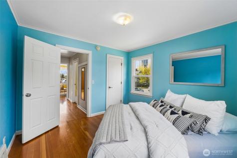 1911 13th Street Everett WA 98201
