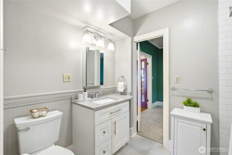 211 S 15th Street Renton WA 98055