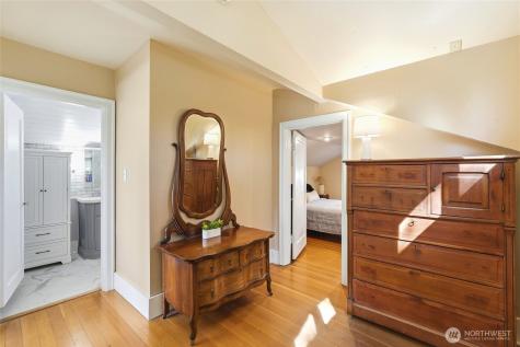 211 S 15th Street Renton WA 98055