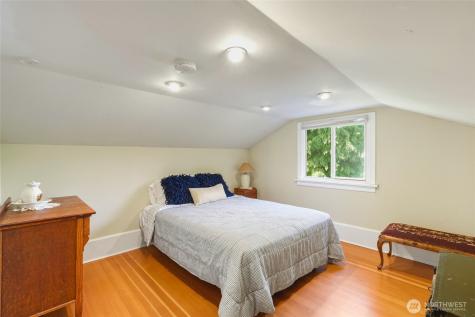 211 S 15th Street Renton WA 98055