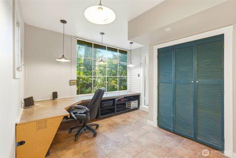 211 S 15th Street Renton WA 98055