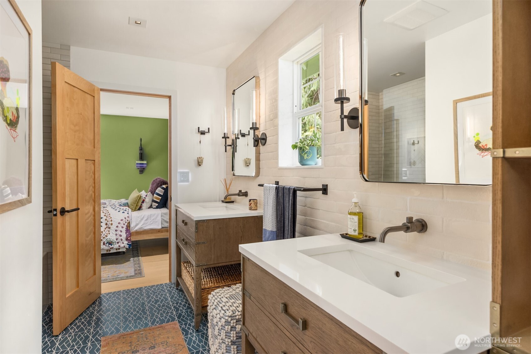 13264 Teem Loop Road NE Bainbridge Island WA 98110