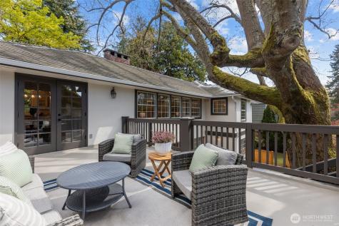 4181 42nd Avenue NE Seattle WA 98105