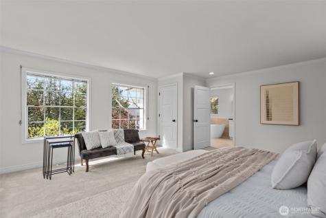 4181 42nd Avenue NE Seattle WA 98105