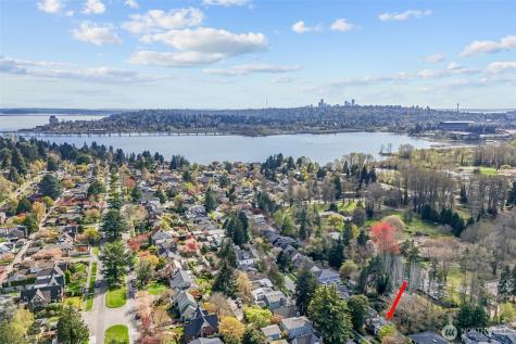 4181 42nd Avenue NE Seattle WA 98105