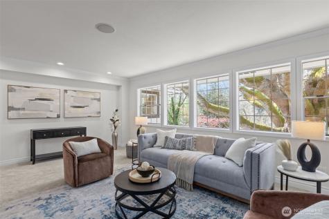 4181 42nd Avenue NE Seattle WA 98105