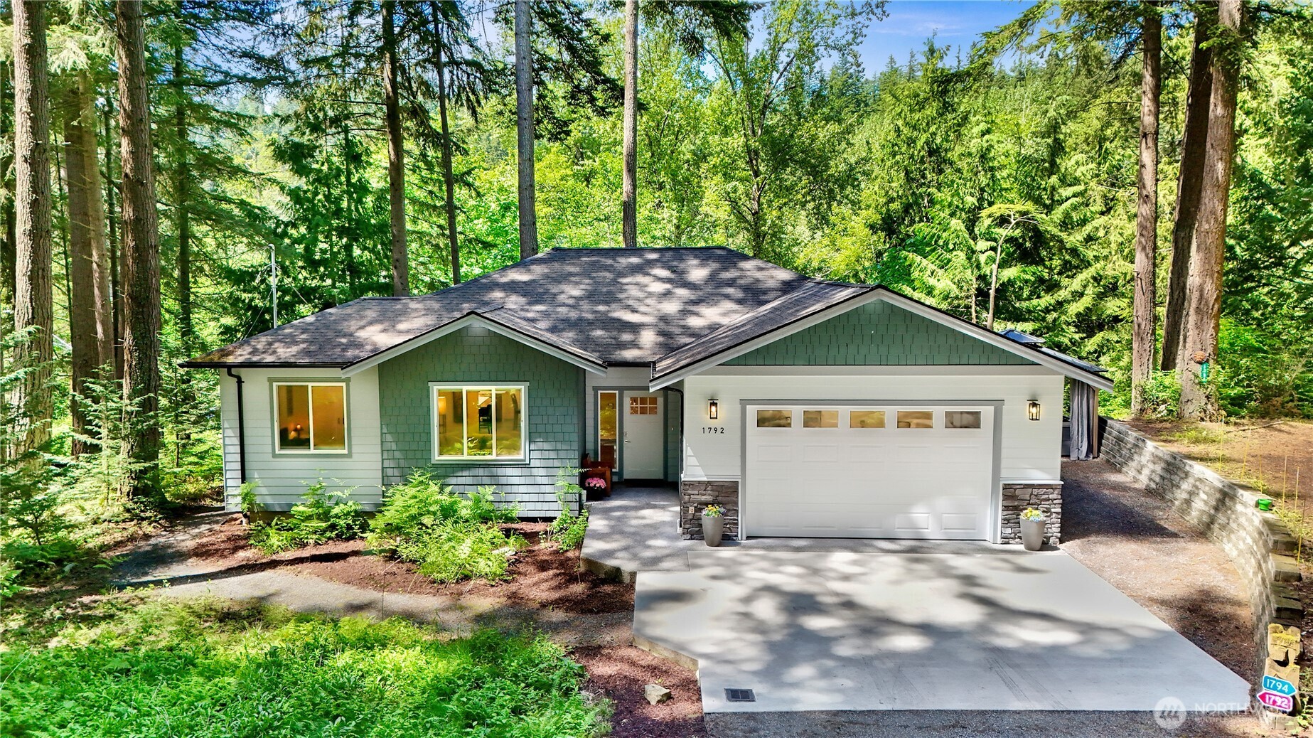 1792 Swamp Creek Lane Bellingham WA 98226