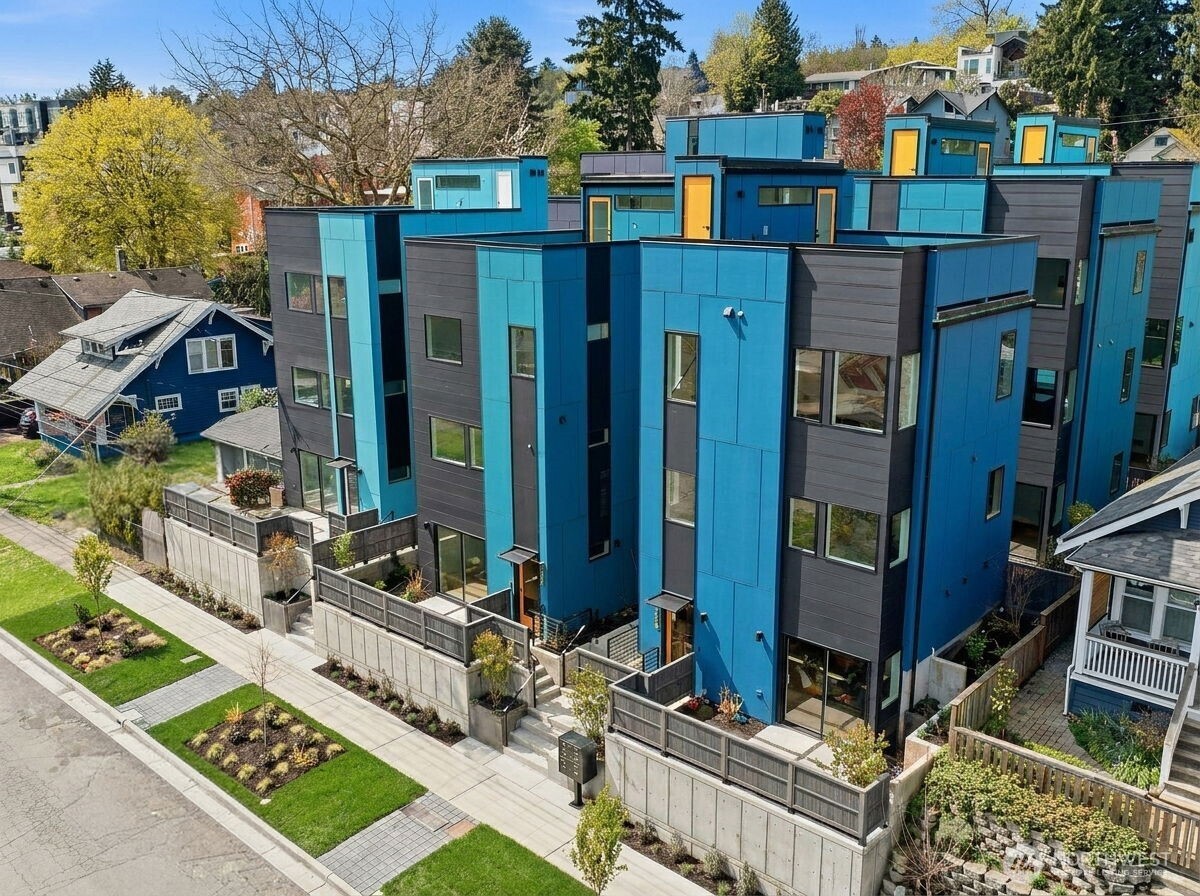 4517 35th Avenue S Seattle WA 98118