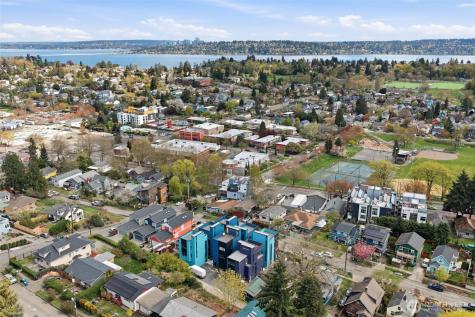 4517 35th Avenue S Seattle WA 98118