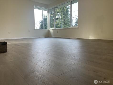 27 SW 102 Street Seattle WA 98146