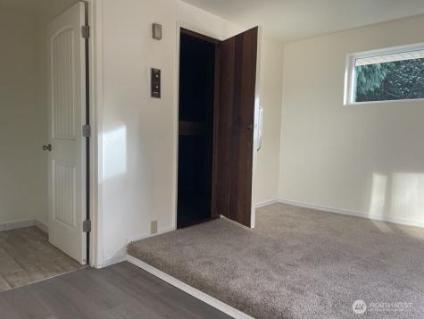 27 SW 102 Street Seattle WA 98146