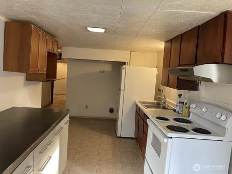 27 SW 102 Street Seattle WA 98146