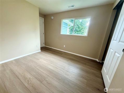 11049 18th Avenue SW Seattle WA 98146