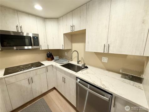 11049 18th Avenue SW Seattle WA 98146