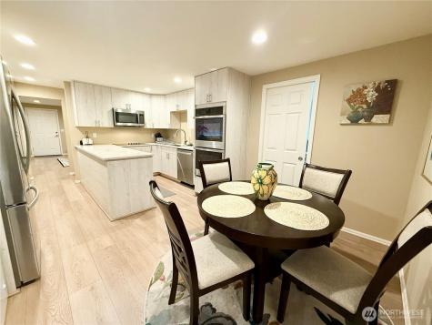 11049 18th Avenue SW Seattle WA 98146