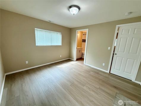 11049 18th Avenue SW Seattle WA 98146