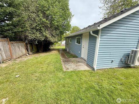 11049 18th Avenue SW Seattle WA 98146