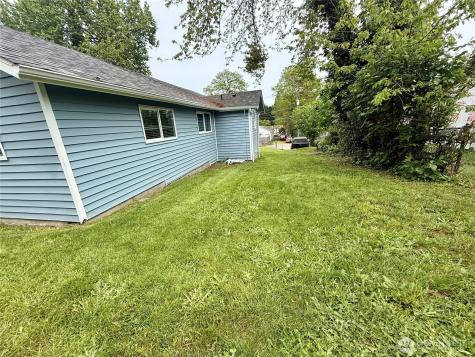 11049 18th Avenue SW Seattle WA 98146