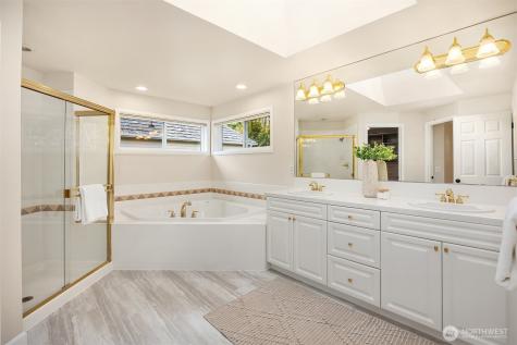 26734 SE 9th Way Sammamish WA 98075