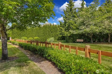 26734 SE 9th Way Sammamish WA 98075