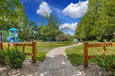 26734 SE 9th Way Sammamish WA 98075