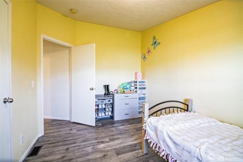 513 SW Tyler Place Mattawa WA 99349